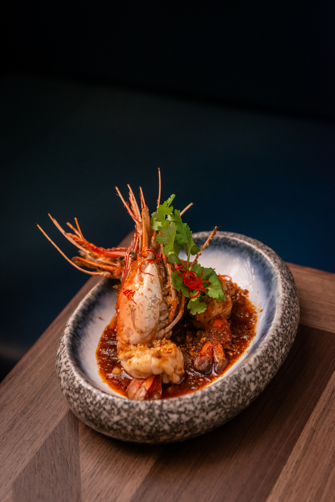 Fired River Prawn with Garlic and Pepper