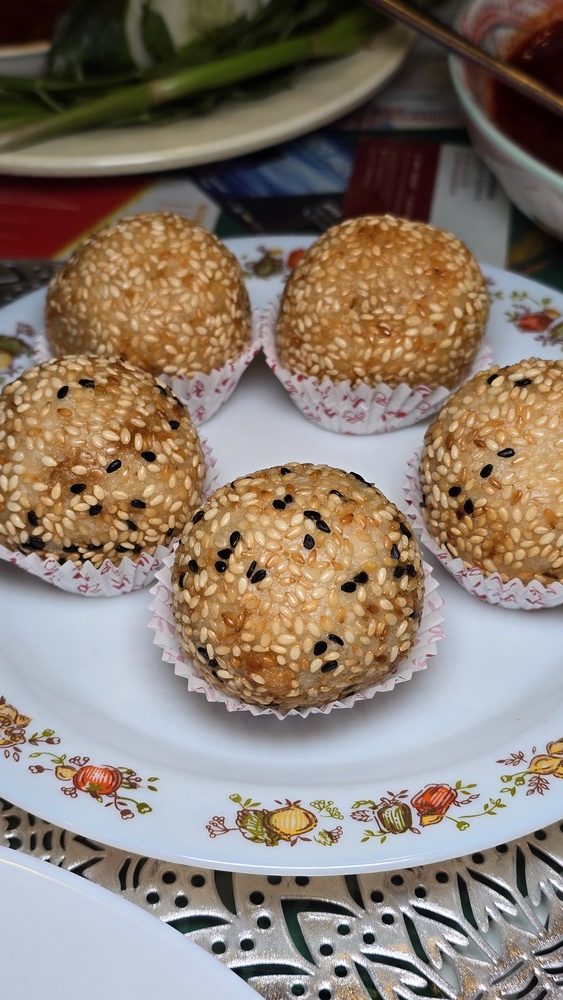 Kuih Bom Bijian