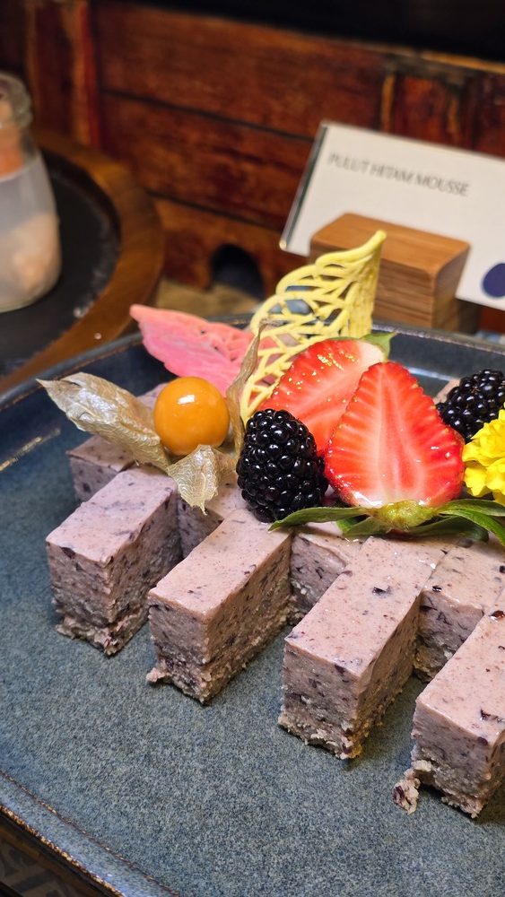 Pulut Hitam Mousse